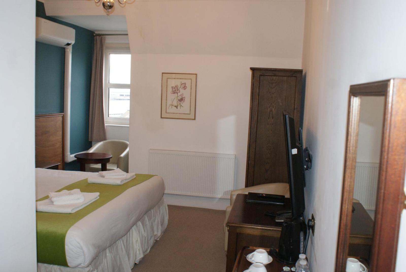 Keppels Head Hotel พอร์ตสมัธ ภายนอก รูปภาพ