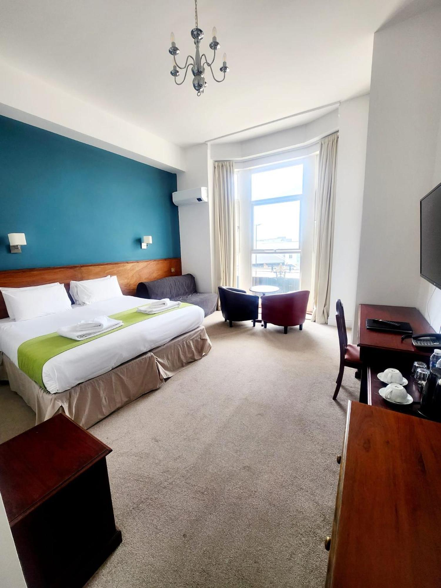 Keppels Head Hotel พอร์ตสมัธ ภายนอก รูปภาพ
